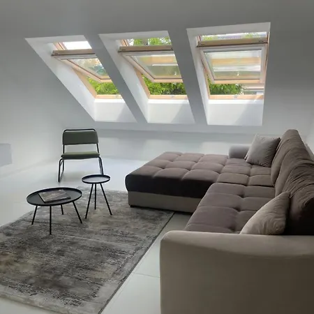 Christy's House Debreţin